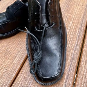 Johnston & Murphy Men's XC4 Waterproof Stanton Moc Toe Lace-Up Oxfords